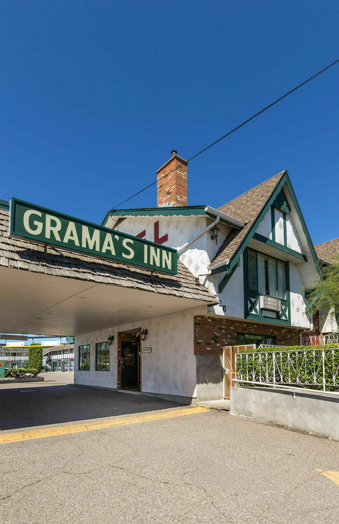 Grama'S Inn Принс-Джордж Экстерьер фото